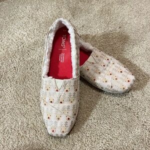 Lined Christmas Toms